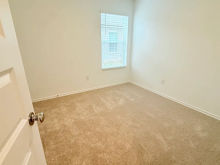 4005 Dutch Ln — Photo 22