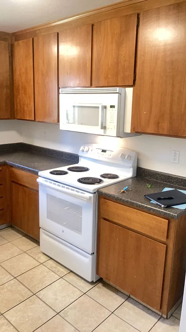 5251 Glide Drive — Photo 4