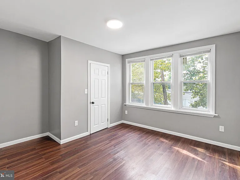 1344 Princeton Ave — Photo 11