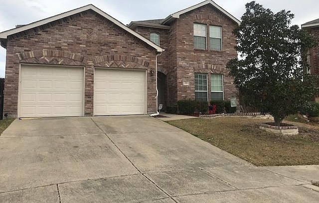 1st image of 300 Highland Fairway Ln
