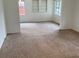 9810 Chambers Cir, Jeffersontown, KY 40299