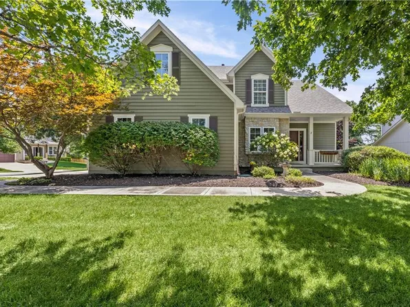 6001 Lone Elm Rd, Shawnee, KS 66218