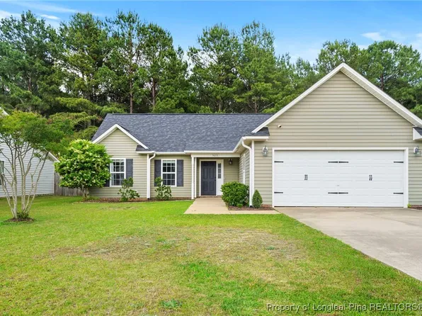 5633 Seafield Ln, Hope Mills, NC 28348
