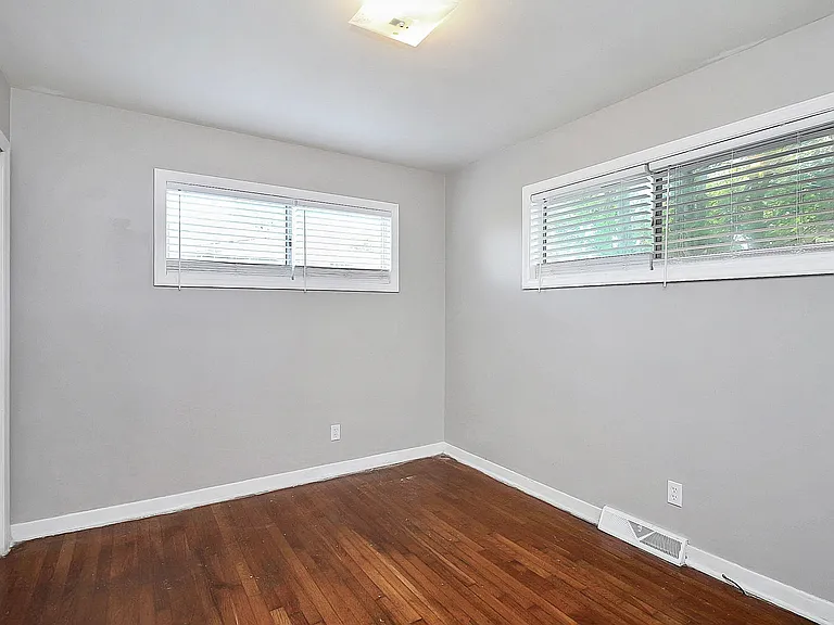 2244 English Dr — Photo 3