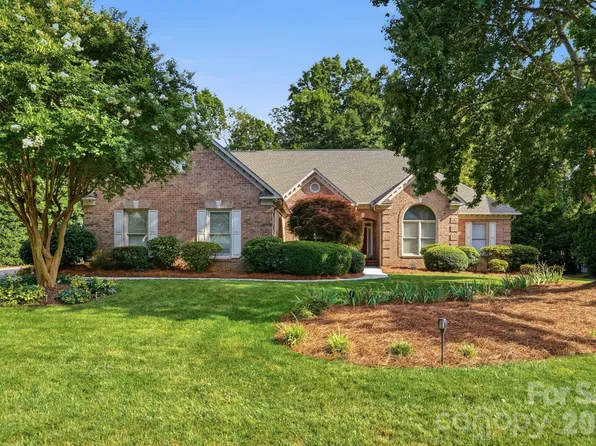 13101 Darby Chase Dr, Charlotte, NC 28277