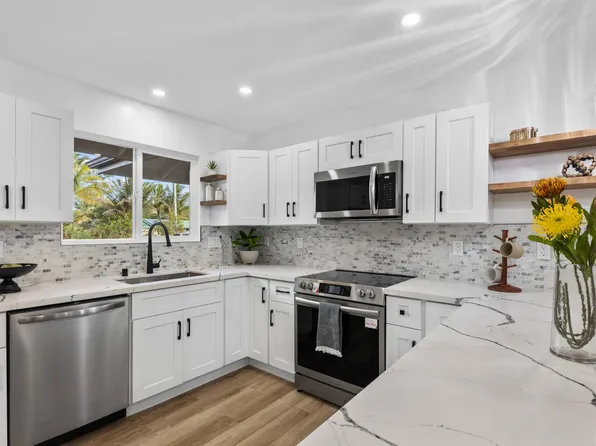 15-2064 22nd Ave, Keaau, HI 96749