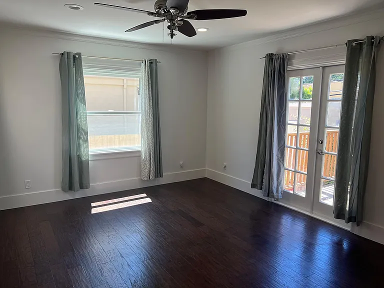 2108 Hillside Dr — Photo 16