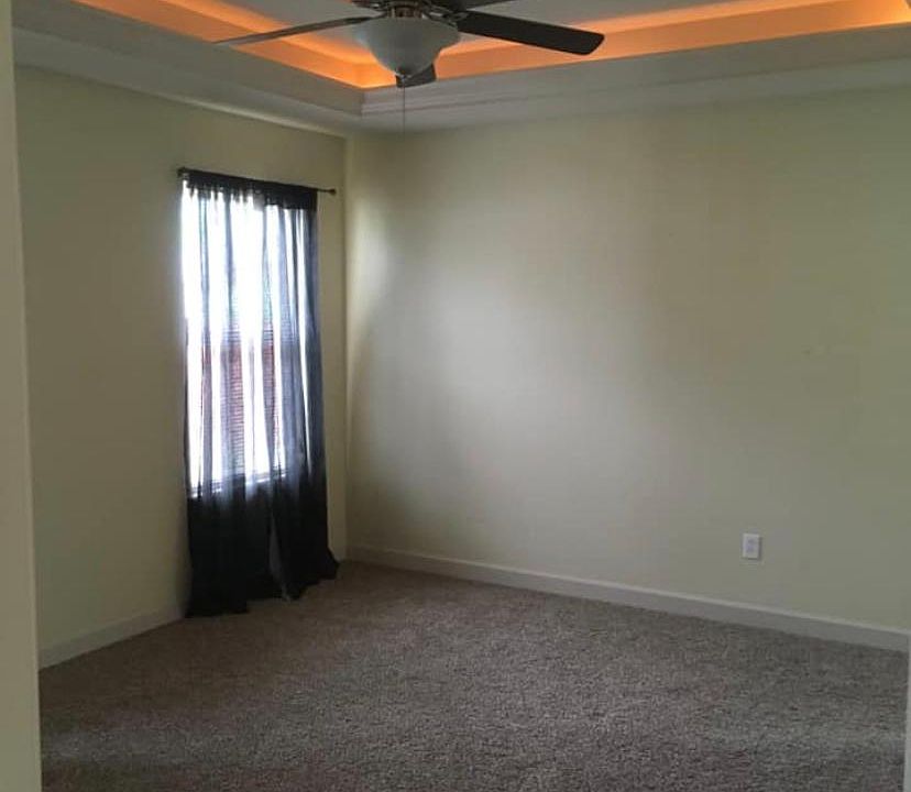 2nd image of 208 Bay Pointe Ln