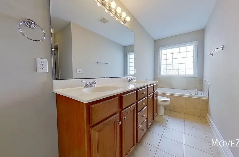 1718 Heatherstone Ln — Photo 18