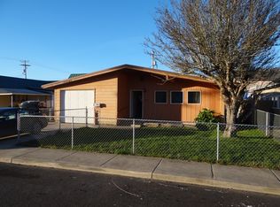 1965 Cedar Ave, Reedsport, OR 97467