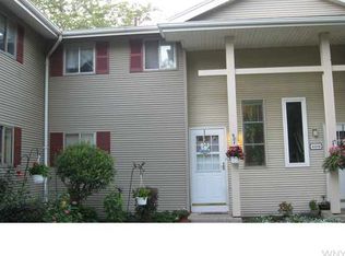 4917 Tuscarora Rd, Niagara Falls, NY 14304