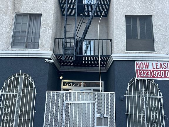 4th image of 6755-6773 S Yucca St #Sy24-102