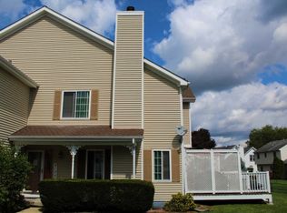 2177 Colorado Ave, Elgin, IL 60123