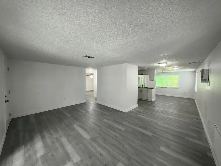 7309 Washington St — Photo 19