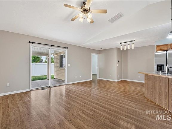 5th image of 6061 S Oboe Ave