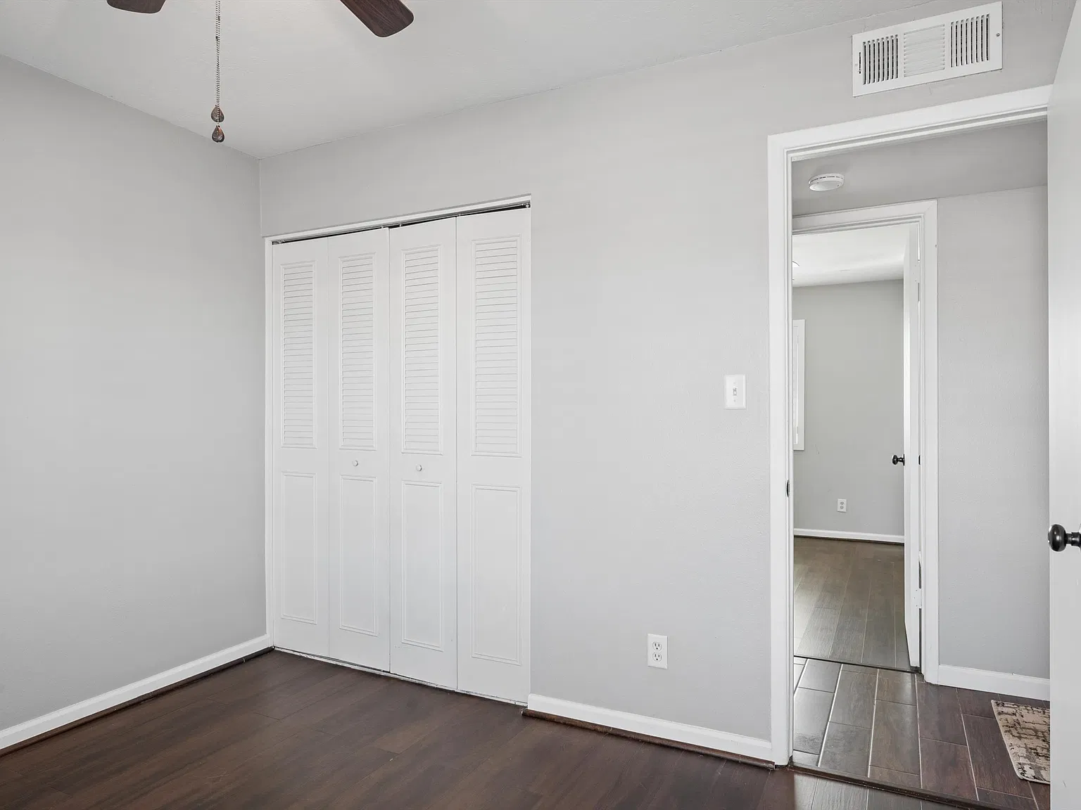 4 bed, 1450 sqft, $2,299 — Photo 4