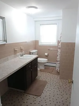 430 Proctor Ave #1 — Photo 8