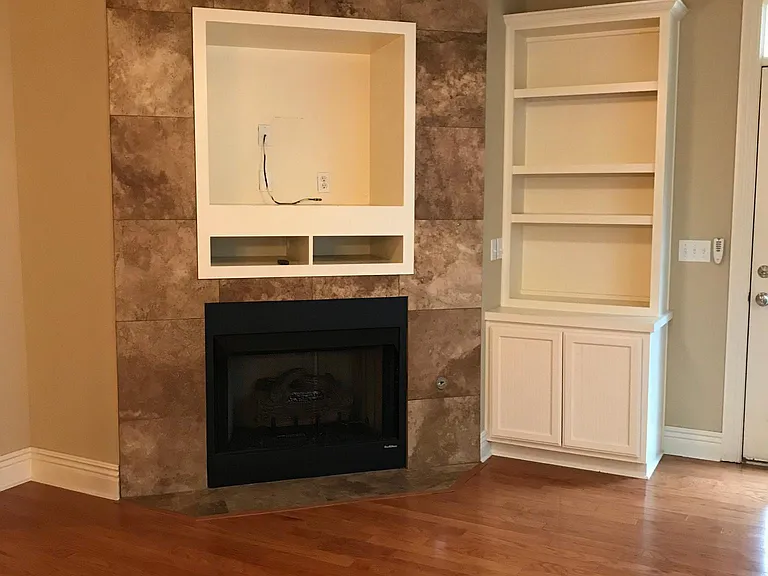 6886 Young Farm Ave — Photo 5