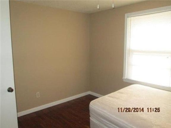 two bedrooms, hardwoods