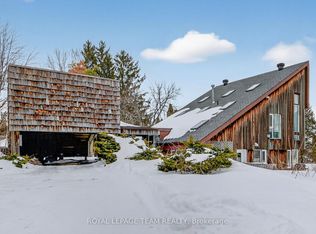 5965 Rideau Valley Dr N, Ottawa, ON K4M 1B3