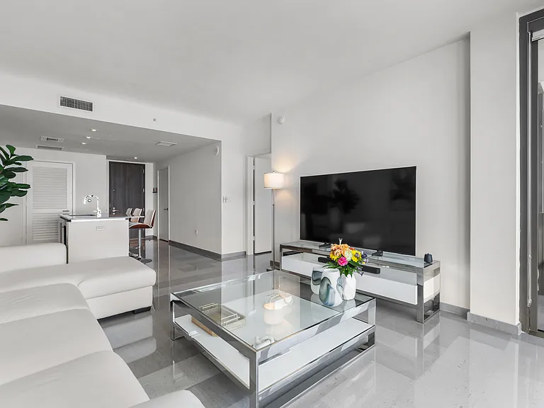 68 SE 6th St #2306 — Photo 5