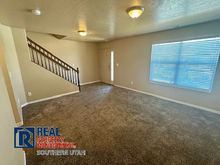 3155 S Hidden Valley Dr #252 — Photo 2