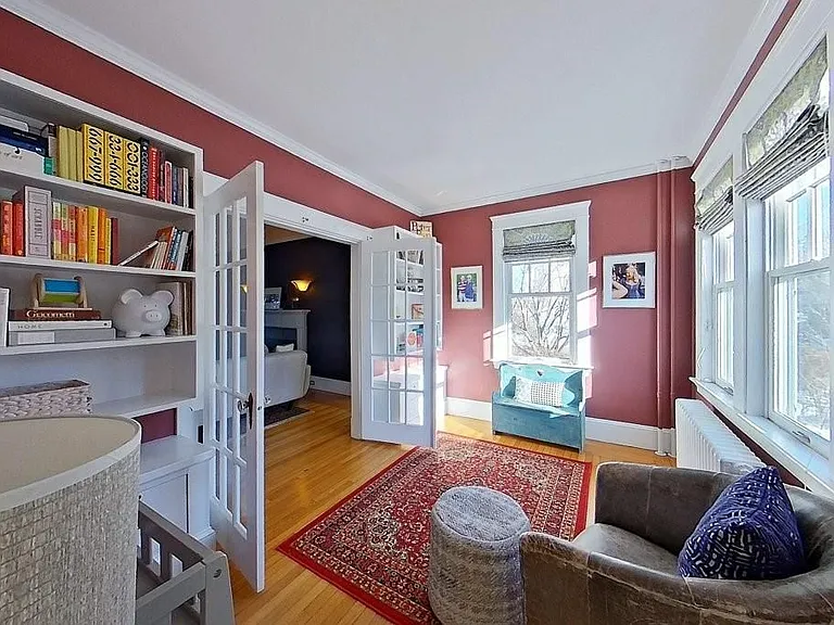 27 Cranston Ave — Photo 11