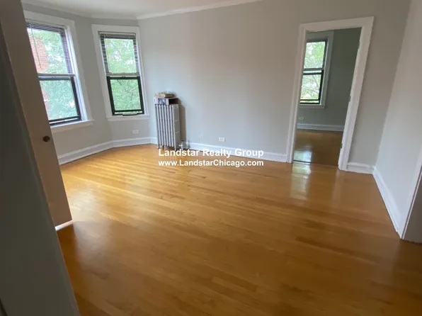 3256 W Belle Plaine Ave #2, Chicago, IL 60618