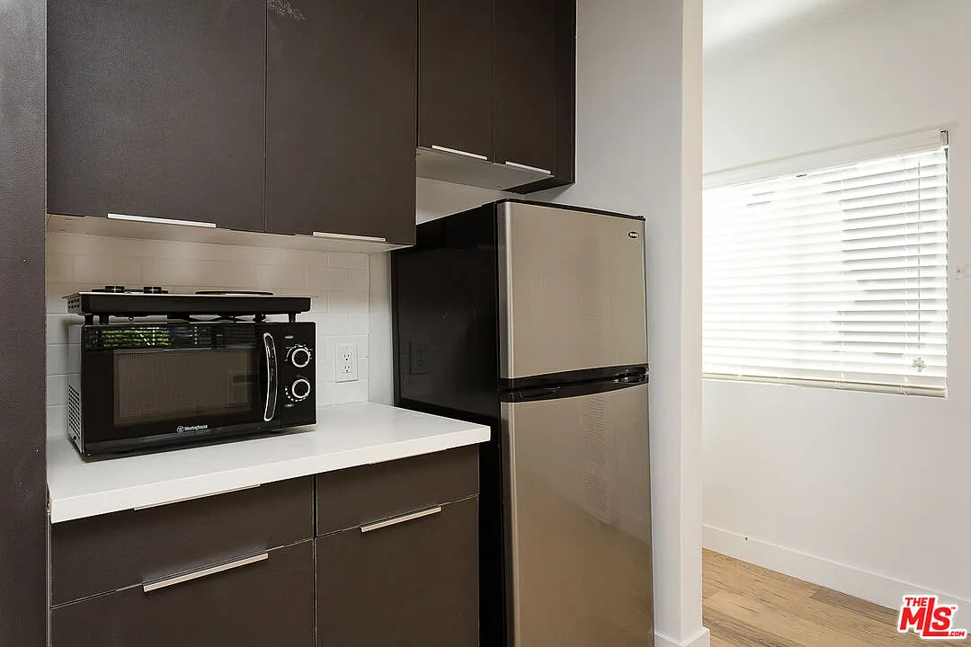 Studio, 1.0 bath, 500 sqft, $1,495 — Photo 2