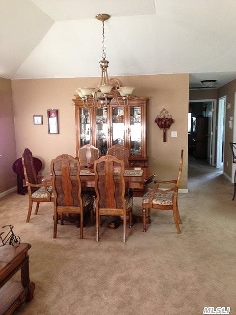 1st image of 904 Aerie Way