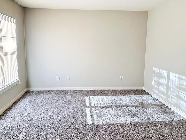 813 Stonebriar St — Photo 9