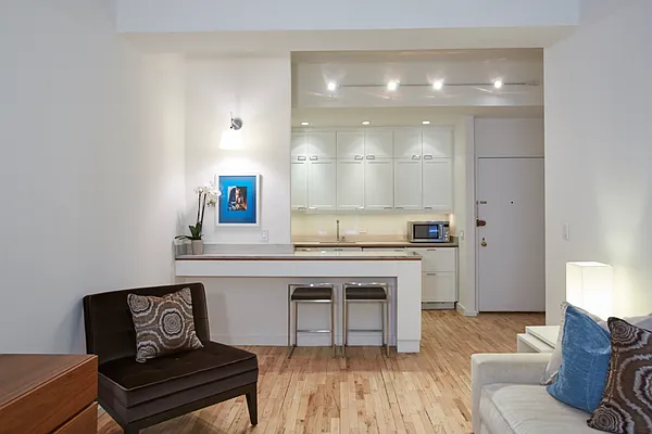 Sold by Compass | media 9