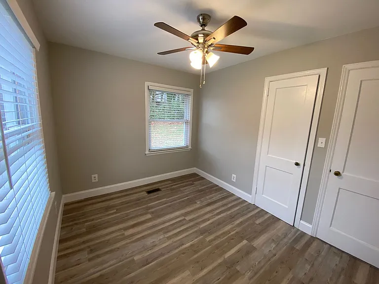 4 Wilshire Dr — Photo 26