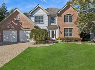 1802 Princeton Ct, Lake Forest, IL 60045