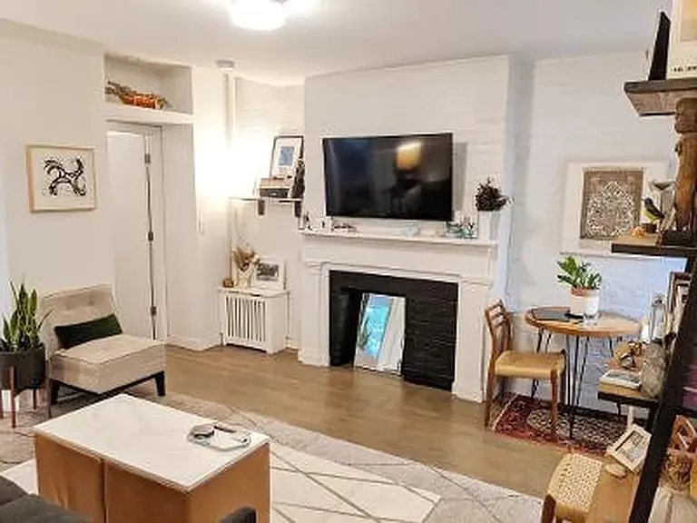 248 10th Ave #3B — Photo 1