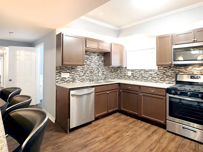 205 Cherry St #11 — Photo 2