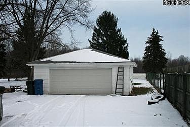 2nd image of 795 S Lake St