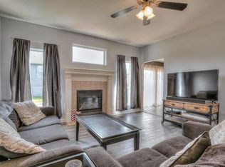 13711 Berger Ave, Bonner Springs, KS 66012