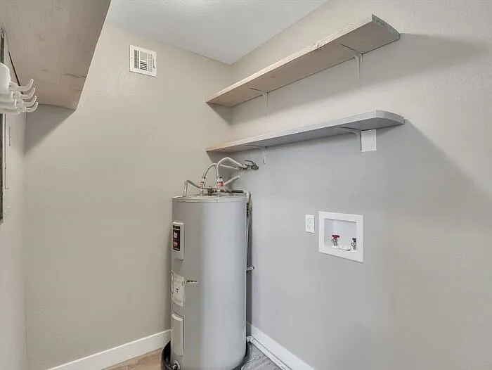 260 W 8th Ave #124 — Photo 8