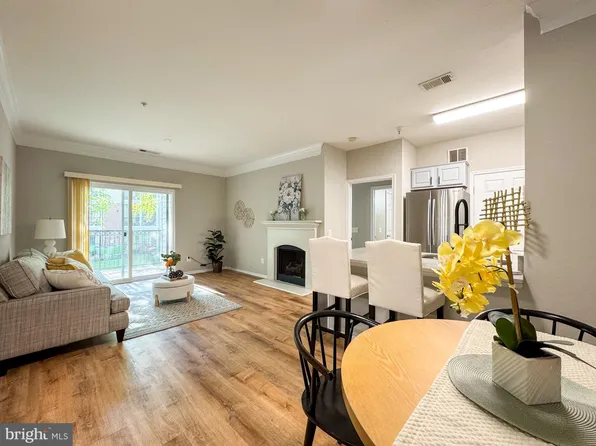 1570 Spring Gate Dr Unit 7214, Mc Lean, VA 22102