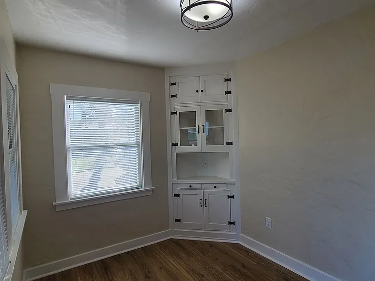 114 Taylor St — Photo 10