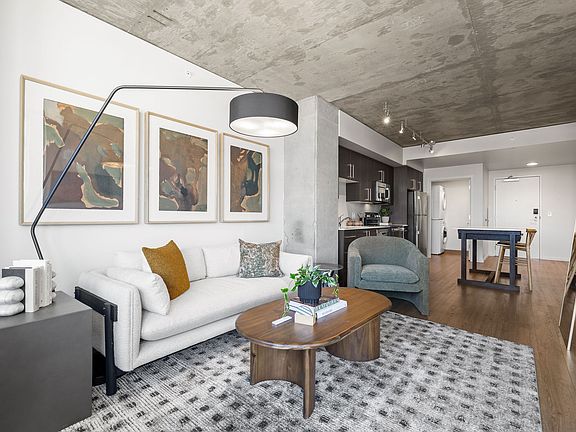 4th image of 1425 Spring St #704