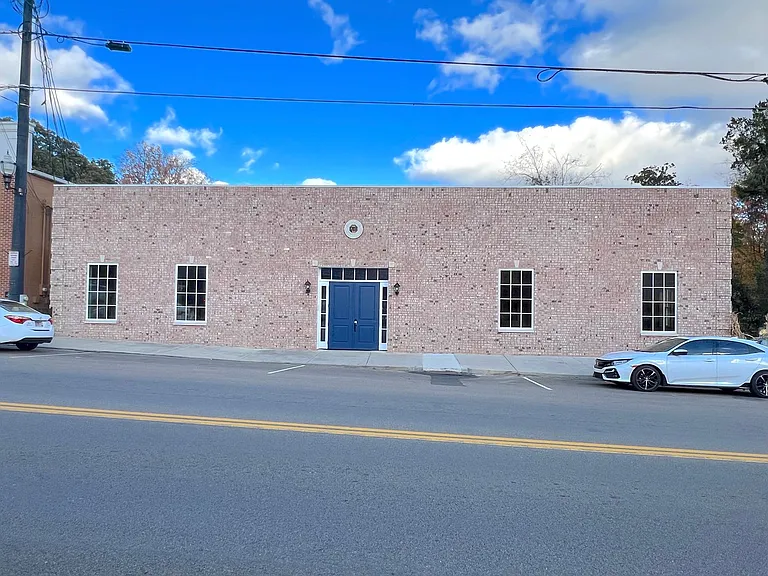 1208 Gay St #C — Photo 15