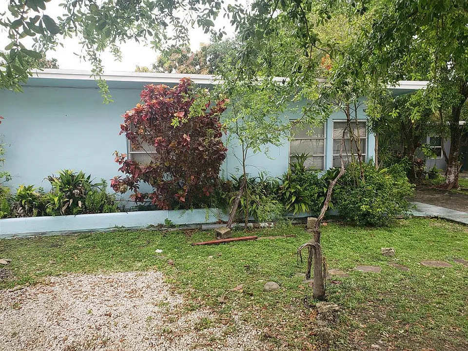 283 NE 111th St