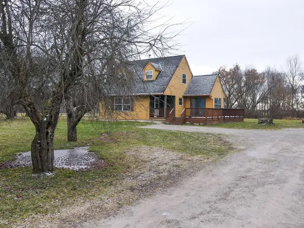 7358 E Frances Rd, Mount Morris, MI 48458
