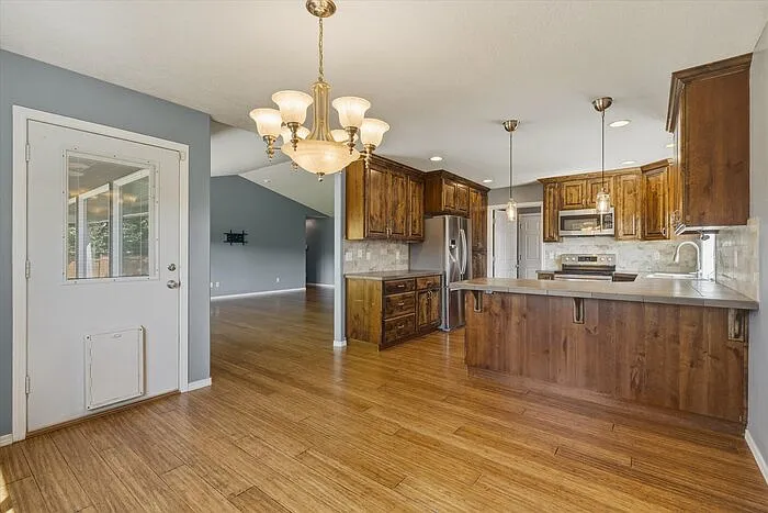 135 Lexington Ave — Photo 10