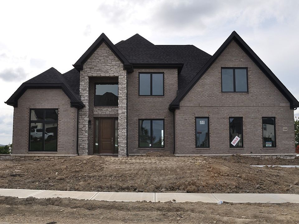 1st image of 210 Falcon Ln #6