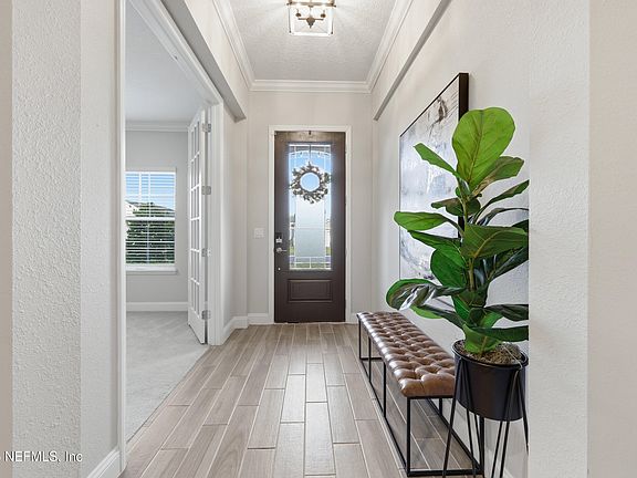 4th image of 710 STILLWATER Boulevard