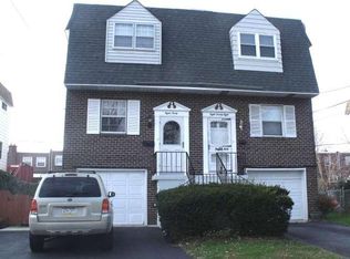 830 School Ln, Folcroft, PA 19032