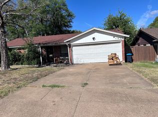 1512 Muse St, Fort Worth, TX 76112